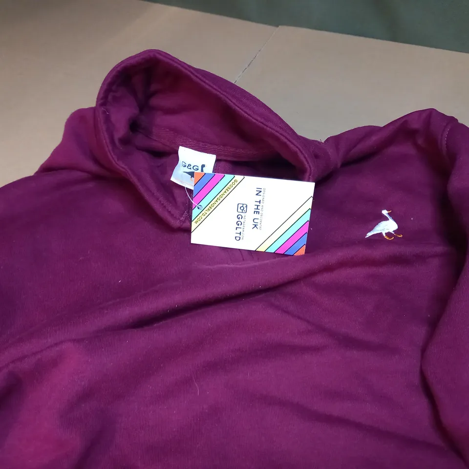 GOOSE & GANDER HALF-ZIP UP FLEECE IN MAROON