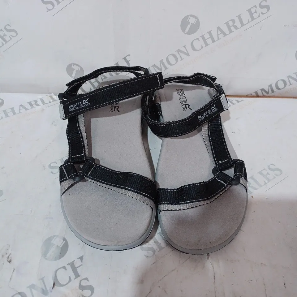 REGATTA GREY SANDALS - SIZE 5