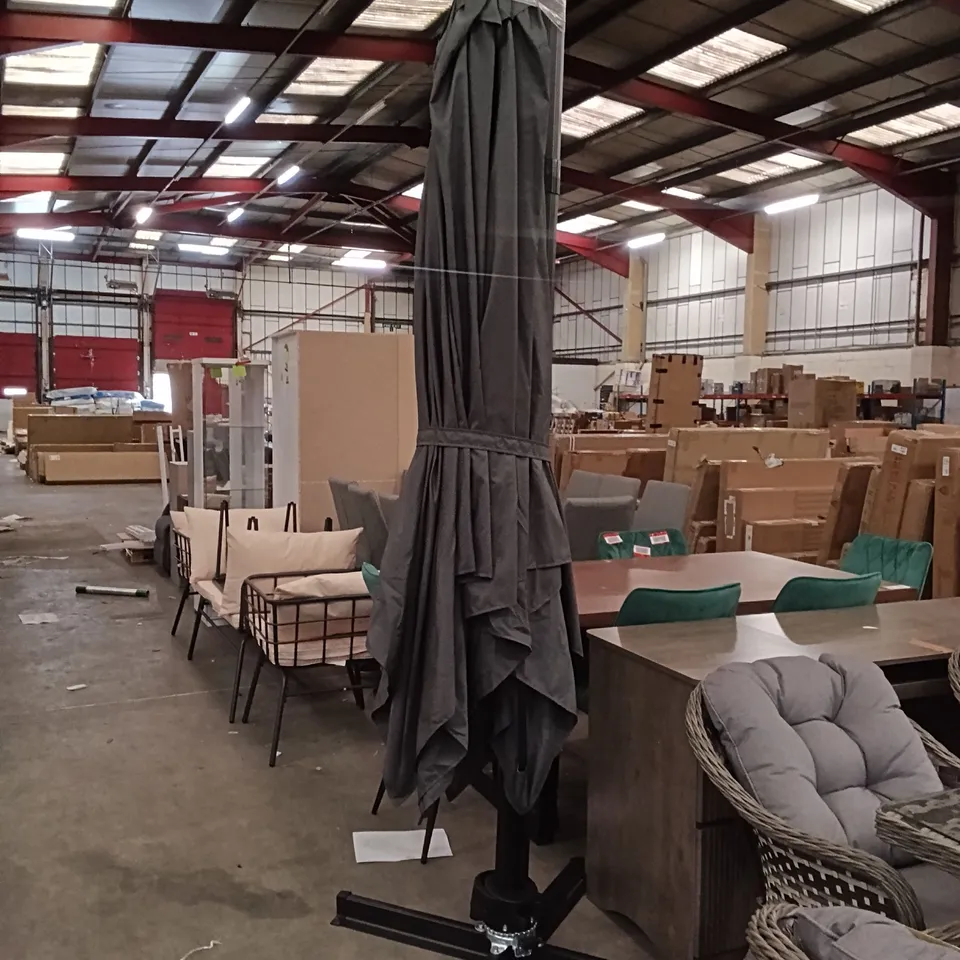 CANTILEVER GARDEN PARASOL WITH ALUMINIUM POLE 4x3m - BLACK