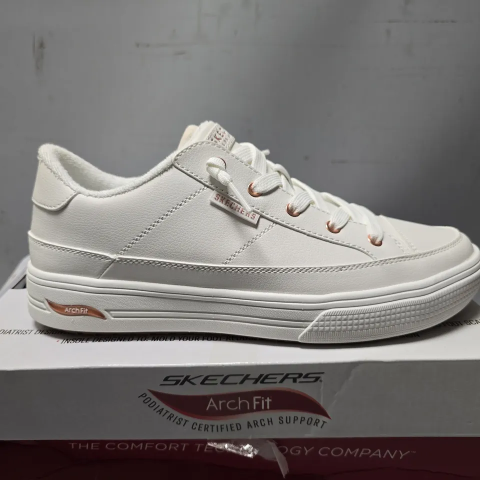 BOXED SKECHERS ON MY WAY WHITE TRAINERS - UK 6 