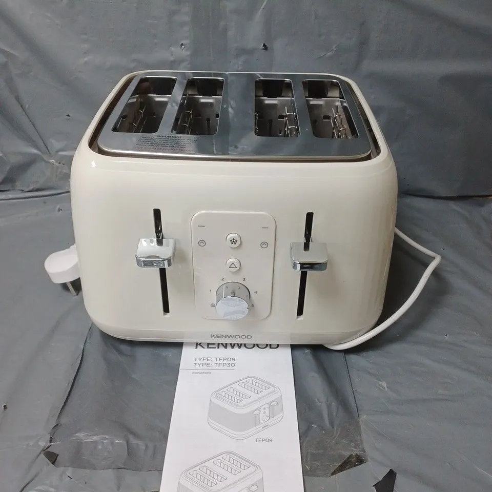 BOXED KENWOOD DAWN 4 SLICE TOASTER IN OATMEAL CREAM RRP £49