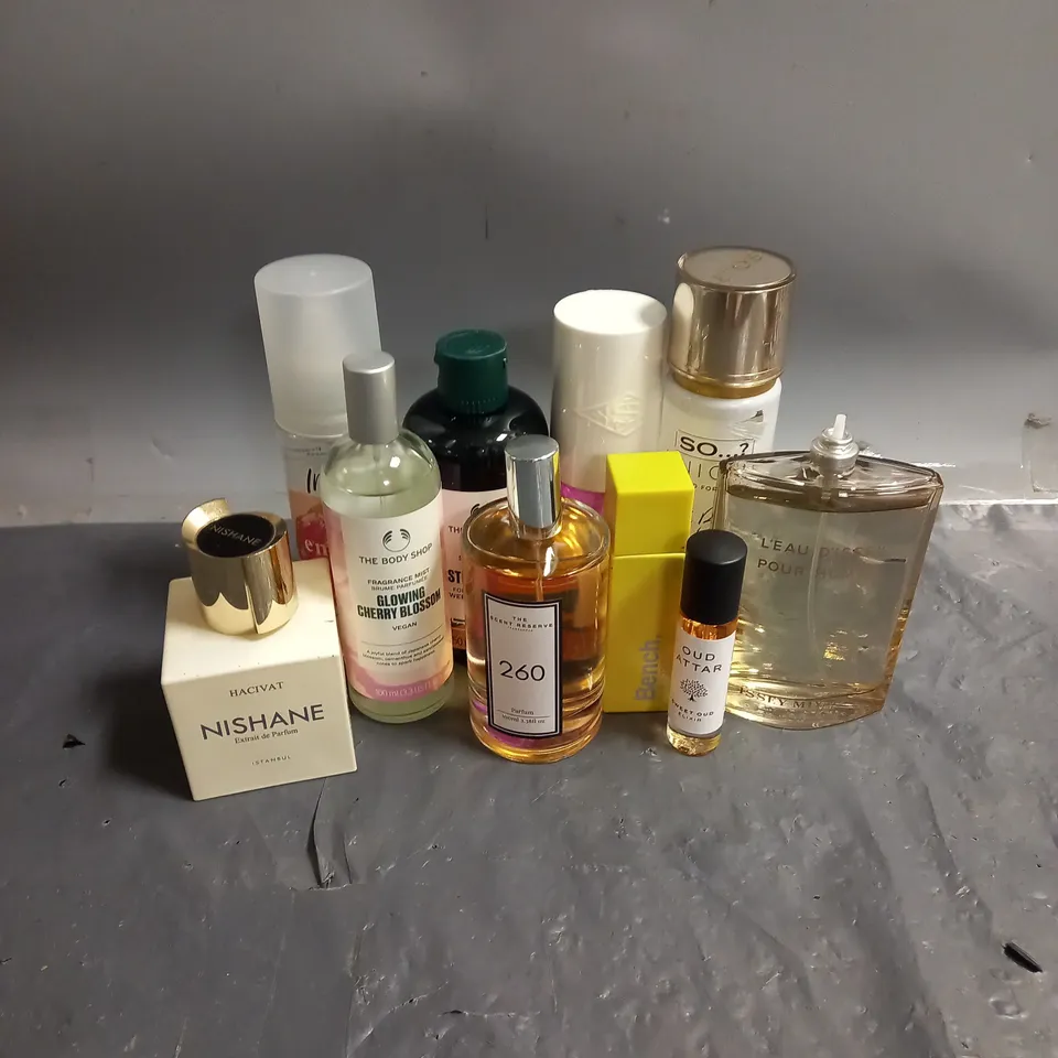 BOX OF APPROXIMATELY 10 ASSORTED UNBOXED FRAGRANCES TO INCLUDE - ISSEY MIYAKE L'EAU DISSEY - BENCH EAU DE TOILETTE FOR HER - SOL DE JANEIRO PERFUME MIST - ETC - COLLECTION ONLY