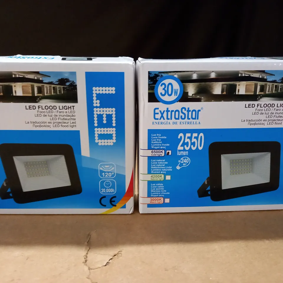 LOT OF 2 EXTRASTAR 2550 LUMEN LED FLOOD LIGHTS