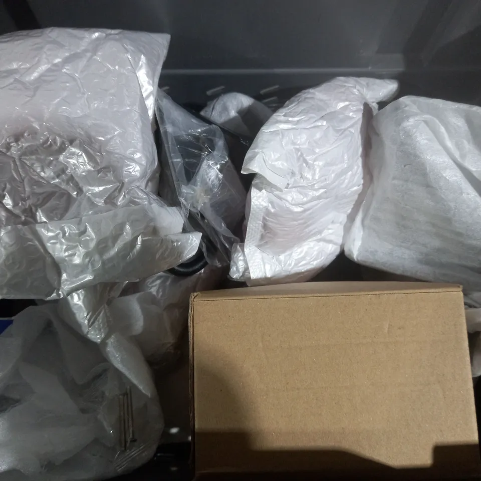 BOX OF 14 ASSORTED ITEMS TO INCLUDE - ASDA TAPE - 10 BALLPOINT PEN - KEYCHAIN LIGHT ECT