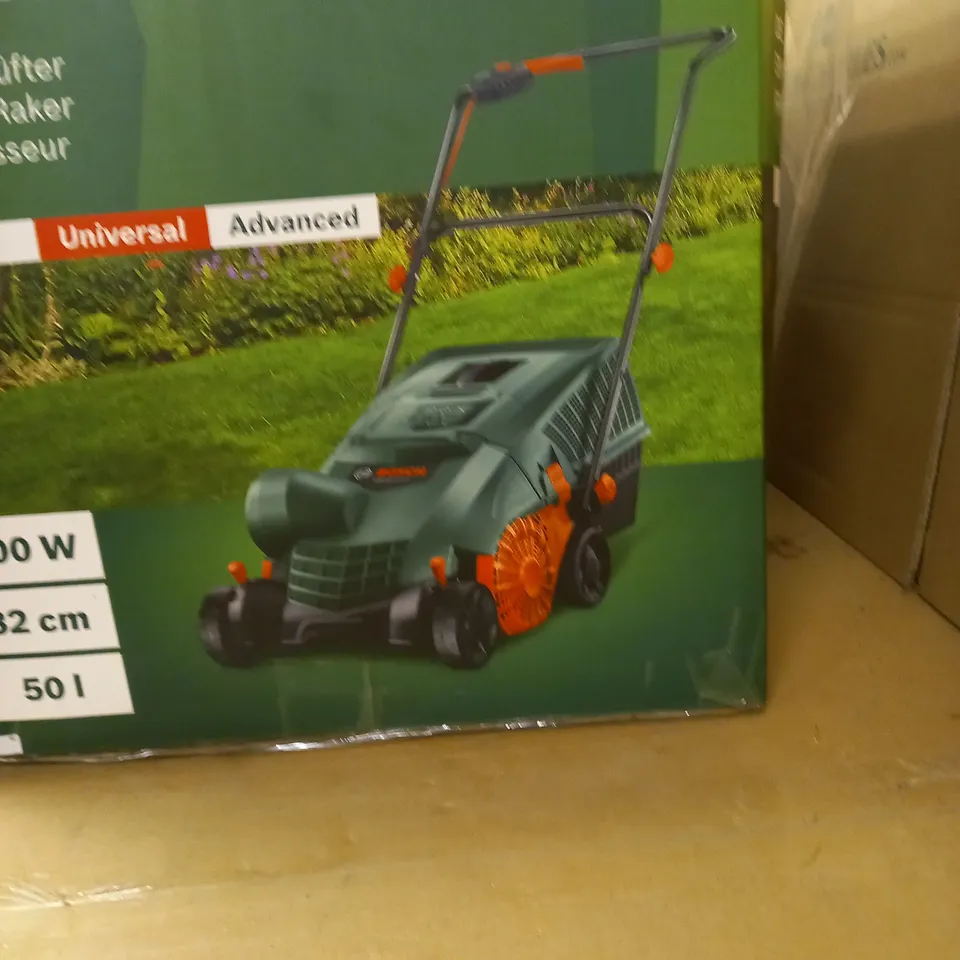 BOSCH ELECTRIC LAWN RAKER UNIVERSALRAKE 900 