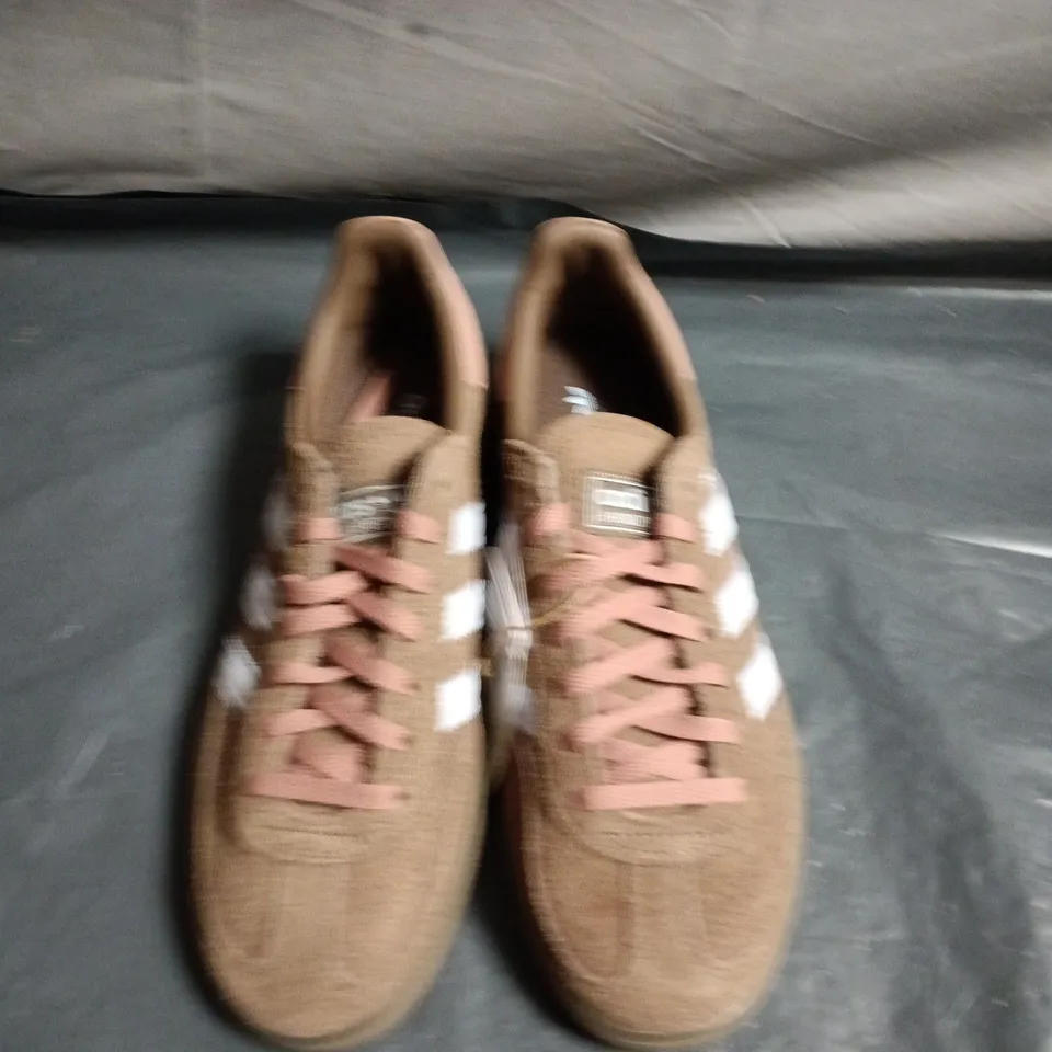 ADIDAS BROWN SUEDE TRAINERS - UK SIZE 5