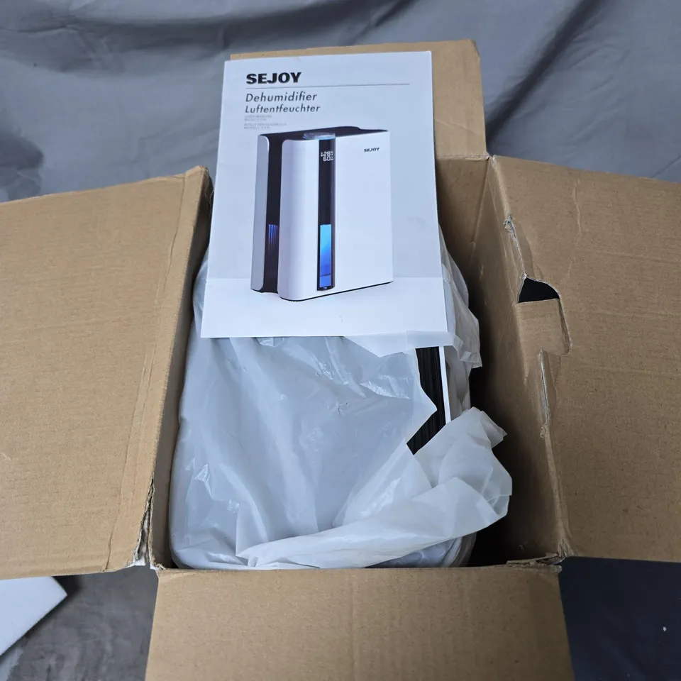 SEJOY DEHUMIDIFIER MODEL CT15 BOXED 