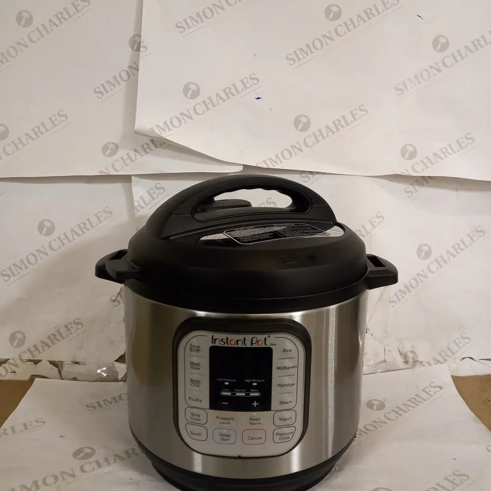 INSTANT POT DUO SMART PRESSURE COOKER