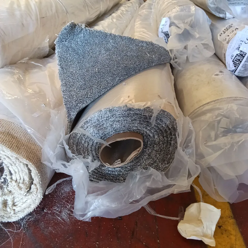 ROLL OF QUALITY CLASSIC CHARM HEATHERS CARPET // APPROX SIZE 4.00 X 6.68M