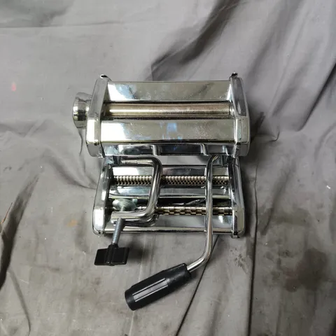 KITCHENCRAFT ITALIAN COLLECTION PASTA MACHINE