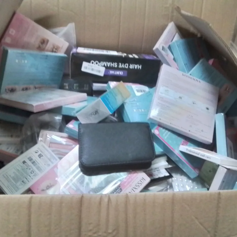 PALLET CONTAINING A LARGE QUANTITY OF COSMETIC PRODUCTS TO INCLUDE;BATANA OIL,EYELASHES,NAILS