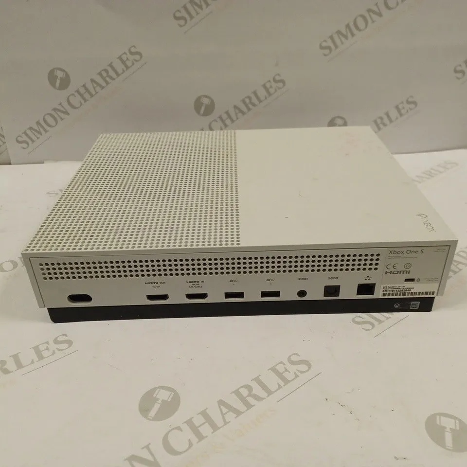 XBOX ONE S - WHITE