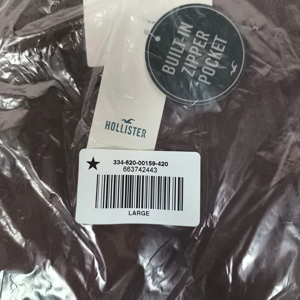 HOLLISTER BOOTCUT JOGGERS –  LARGE – DARK BURGUNDY (SEALED PACKAGING)
