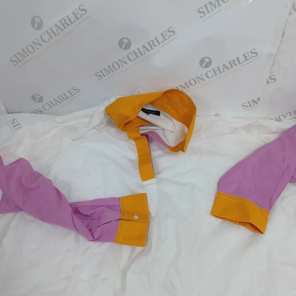 BOX OF APPROXIMATELY 10 ASSORTED CLOTHING PRODUCTS IN VARIOUS STYLES & SIZES TO INCLUDE JUMPERS, SHIRTS, VEST TOPS ETC 