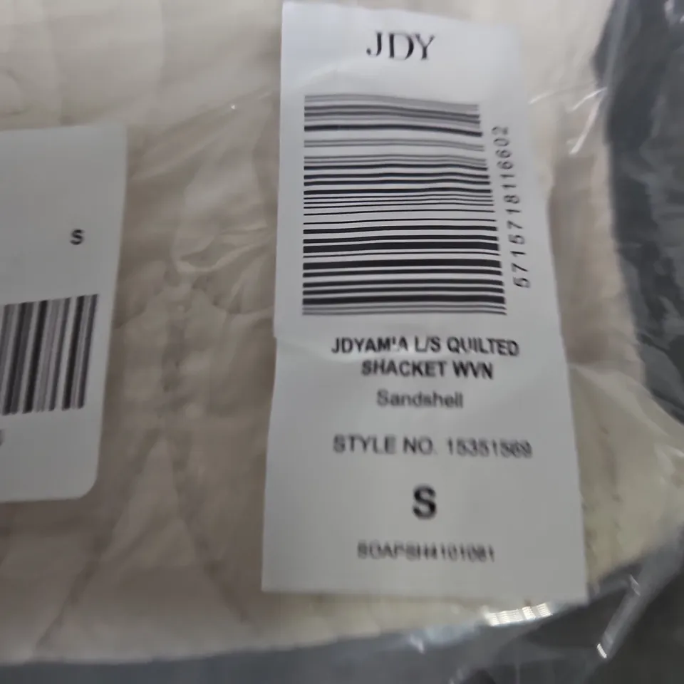 BAGGED JDY WOMEN'S QUILTED SHACKET CREAM – SIZE S