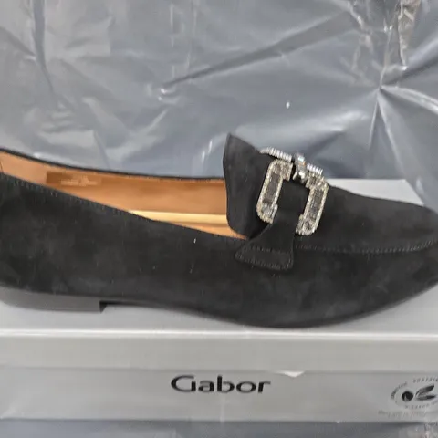 BOXED PAIR OF GABOR SLIP ON SHOES IN BLACK - SIZE 8