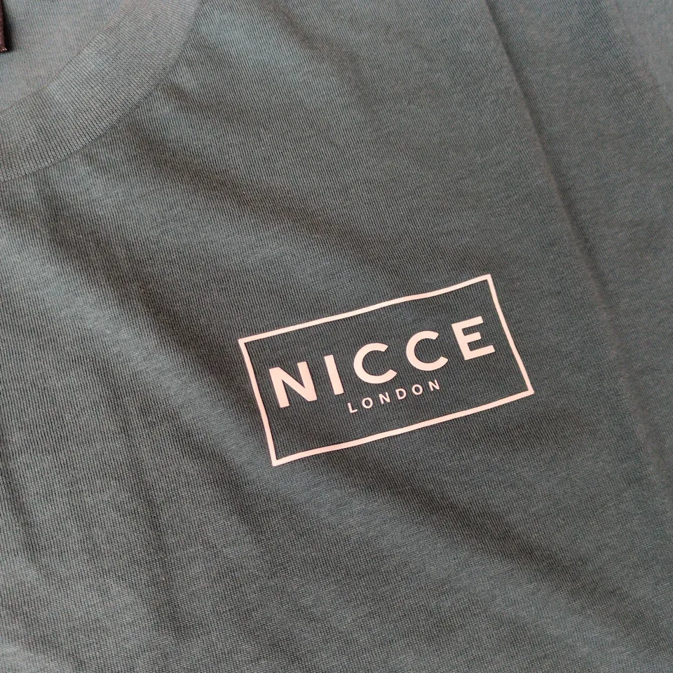 NICCE LONDON RAISED LOGO T-SHIRT IN GREEN - UK SIZE L