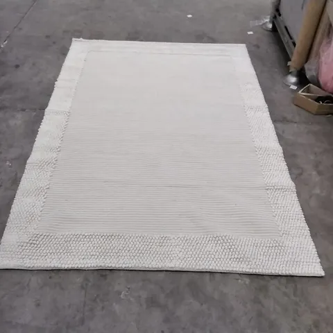 QUALITY DESIGNER AREA RUG - APPROXIMATELY 228 x 158cm