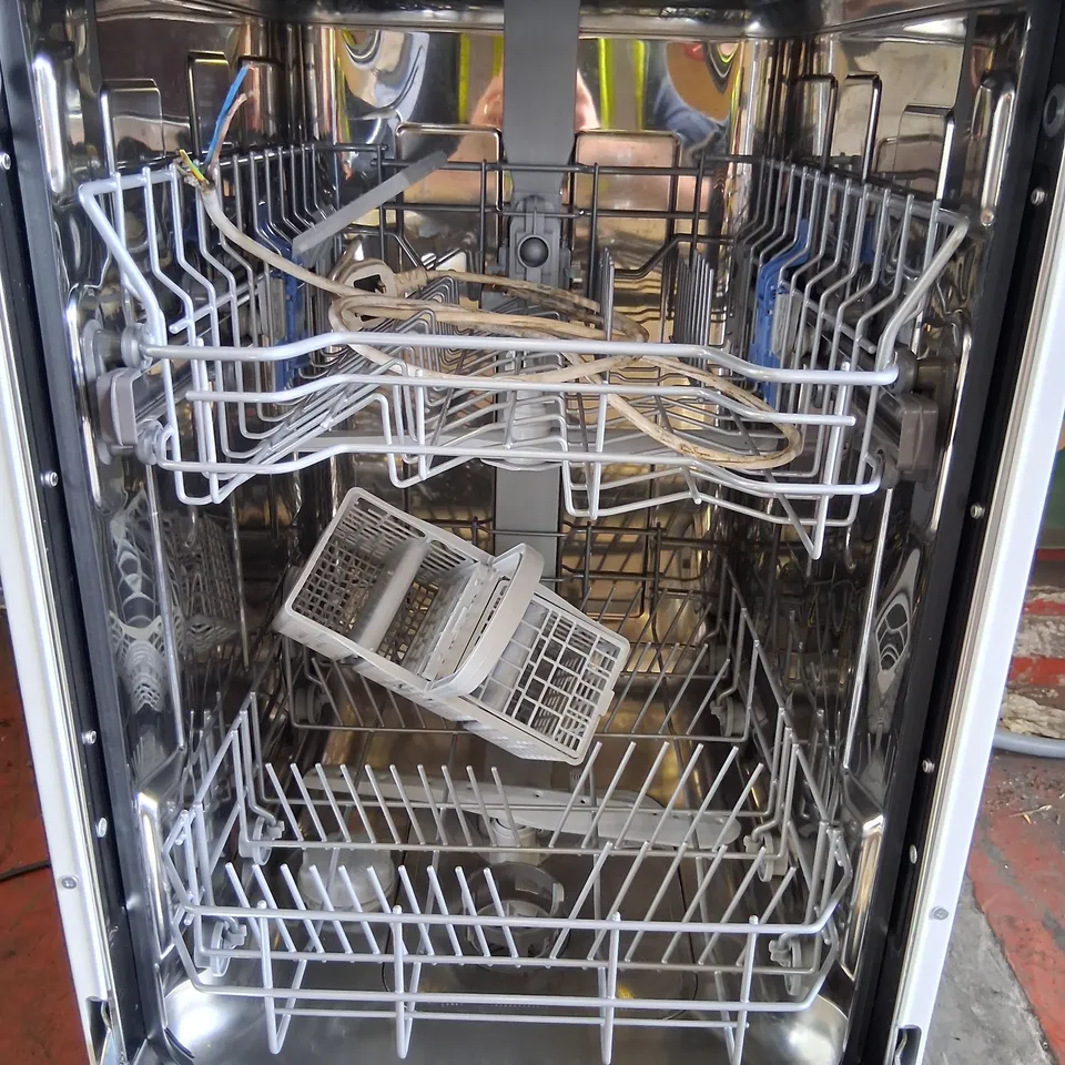 INDESIT IN2FD10CS70WUK PUSH GO DISHWASHER