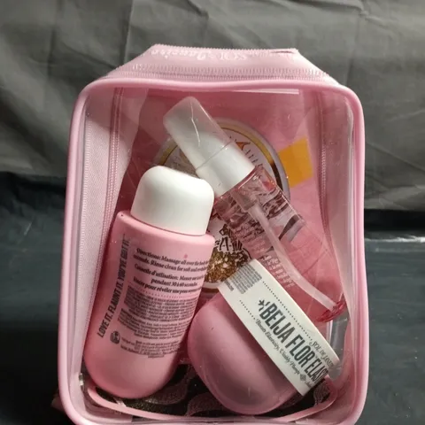 SOL DE JANEIRO BEIJA FLOR JET SET PINK CARRY-ON GIFT SET 