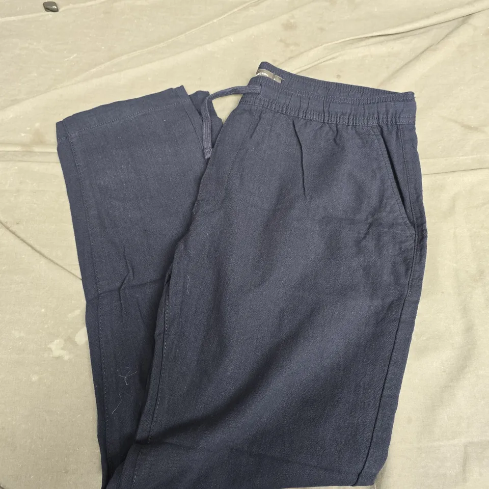 FRENCH CONNECTION LINEN RICH TROUSERS IN MARINE - LARGE