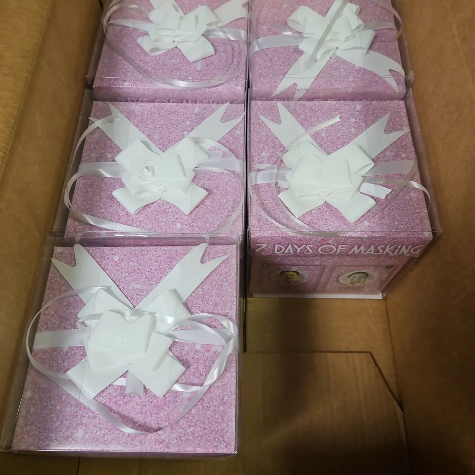 LOT OF 6 SKIN TREATS 7 DAYS OF MASKING GIFT SET