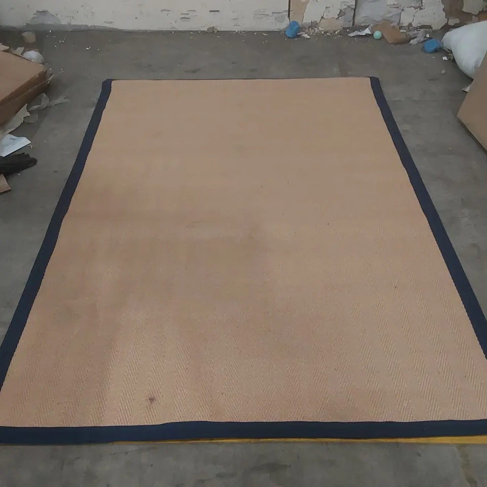 QUALITY DESIGNER AREA RUG - APPROXIMATELY 225 x 160cm