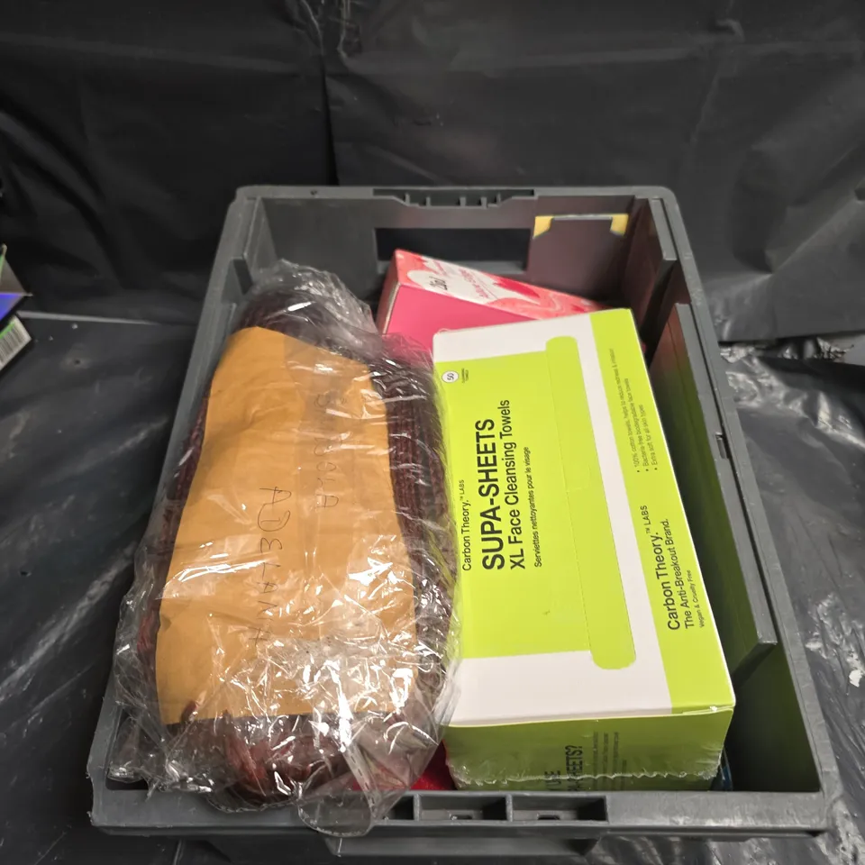 APPROXIMATELY 20 ASSORTED COSMETICS ITEMS TO INCLUDE WIGS , FACE CLEANSING TOWELS , ETC 