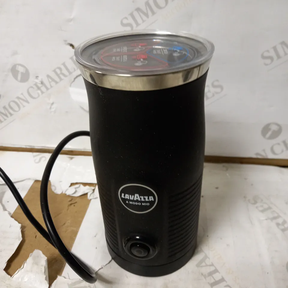 LAVAZZA A MODO MIO MILK EASY FROTHER 