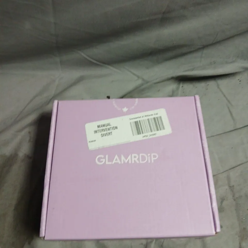 GLAMDRIP MAKE-UP SET IN PURPLE BOX – CONTAINS FIVE SMALL JARS