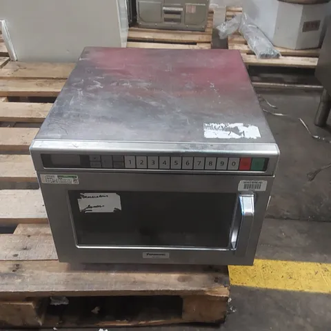 PANASONIC COMMERCIAL MICROWAVE OVEN