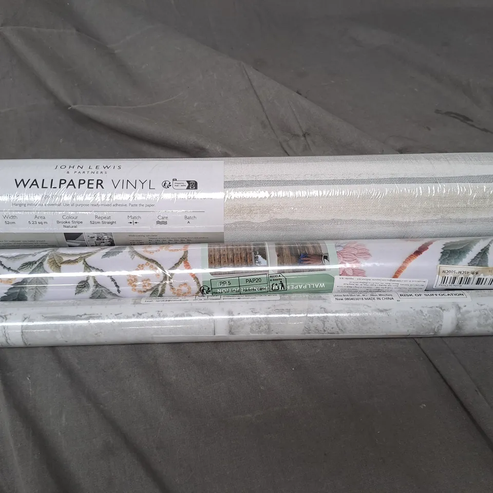 APPROXIMATELY 10 ROLLS OF WALLPAPER, ASSORTED COLOURS, STYLES AND SIZES