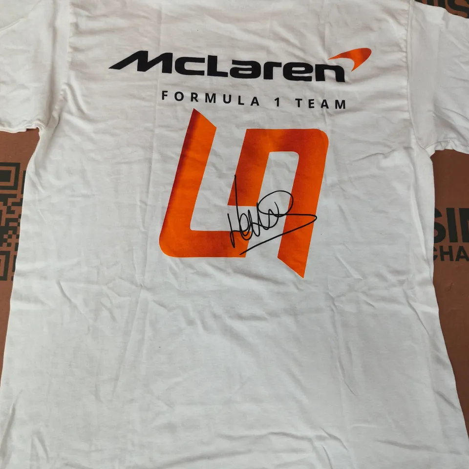 UNBRANDED MCLAREN FORMULA ONE LANDO NORRIS SIGNATURE T-SHIRT IN WHITE SIZE LARGE