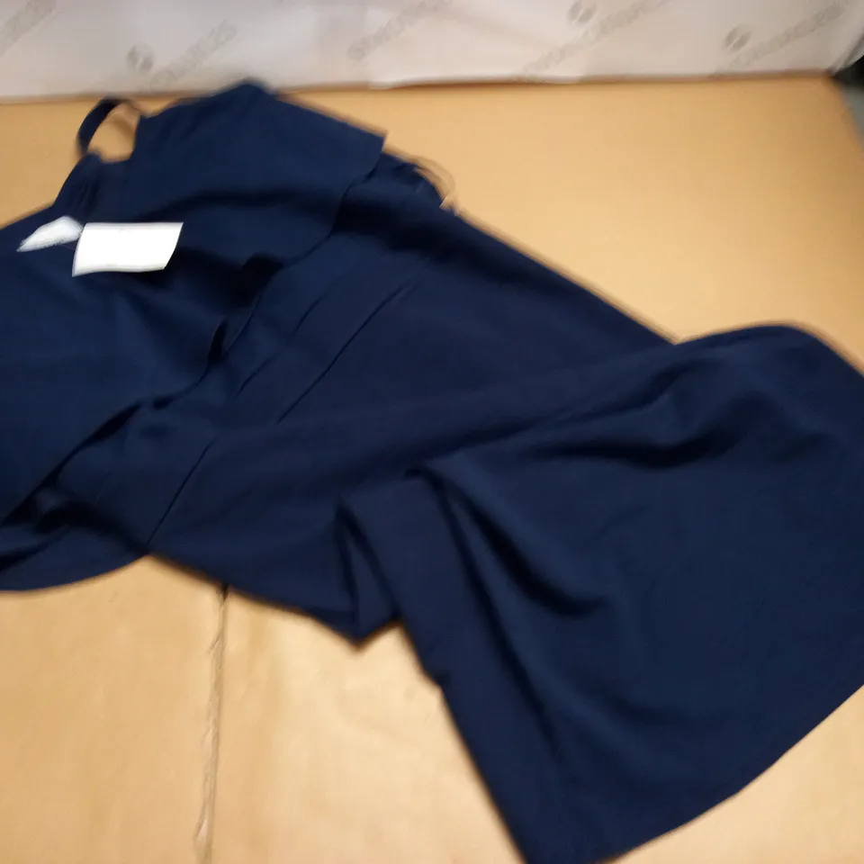 QUIZ NAVY V-NECK DRESS - UK 18