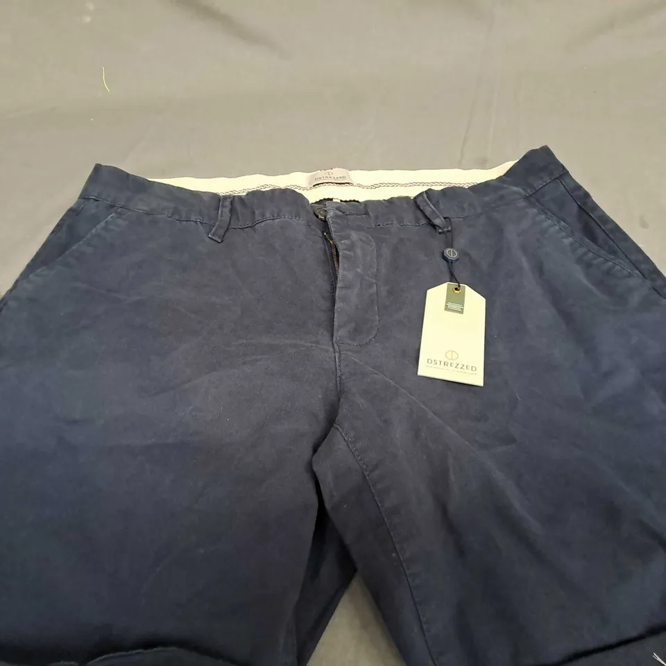DSTREZZED MARTIN SHORTS IN DARK NAVY - SIZE 34