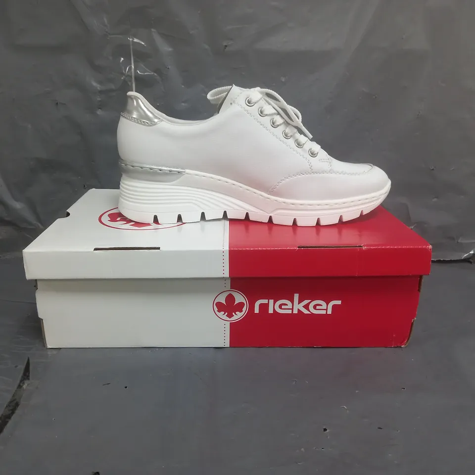 RIEKER WEDGE PLATFORM TRAINERS WHITE SIZE 7.5