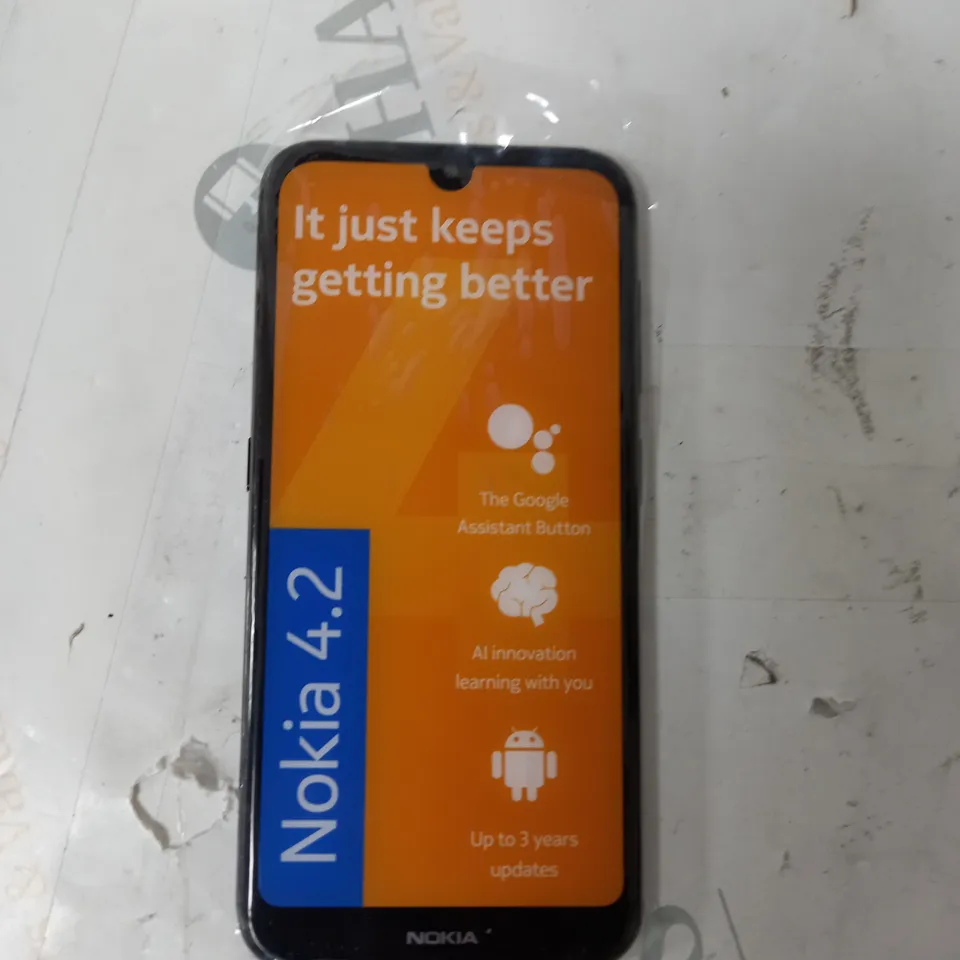 BOX OF APPROXIMETLY 30 NOKIA 4.2 DISPLAY PHONES 