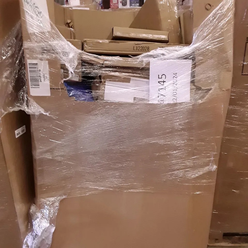 PALLET OF ASSORTED PRODUCTS INCLUDING HOMIDEC DESK, CAST IRON DUTCH OVEN, HOLLYWOOD MAKEUP MIRROR, CHRISTMAS TREE, OSBY STAR ILLUMINATED DECORATION 