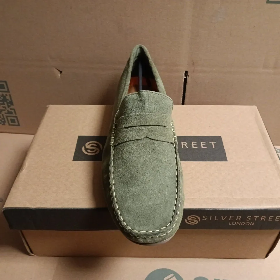 BOXED PAIR OF SILVER STREET BARI SHOES IN GREEN LEAF - SIZE 10