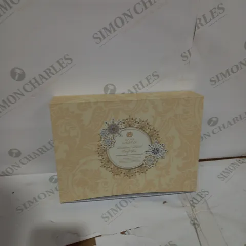 ANNA GRIFFIN CRAFT BOX