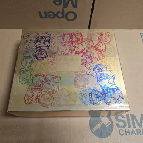 MOSCHINO TOY 2 PEARL GIFT SET 