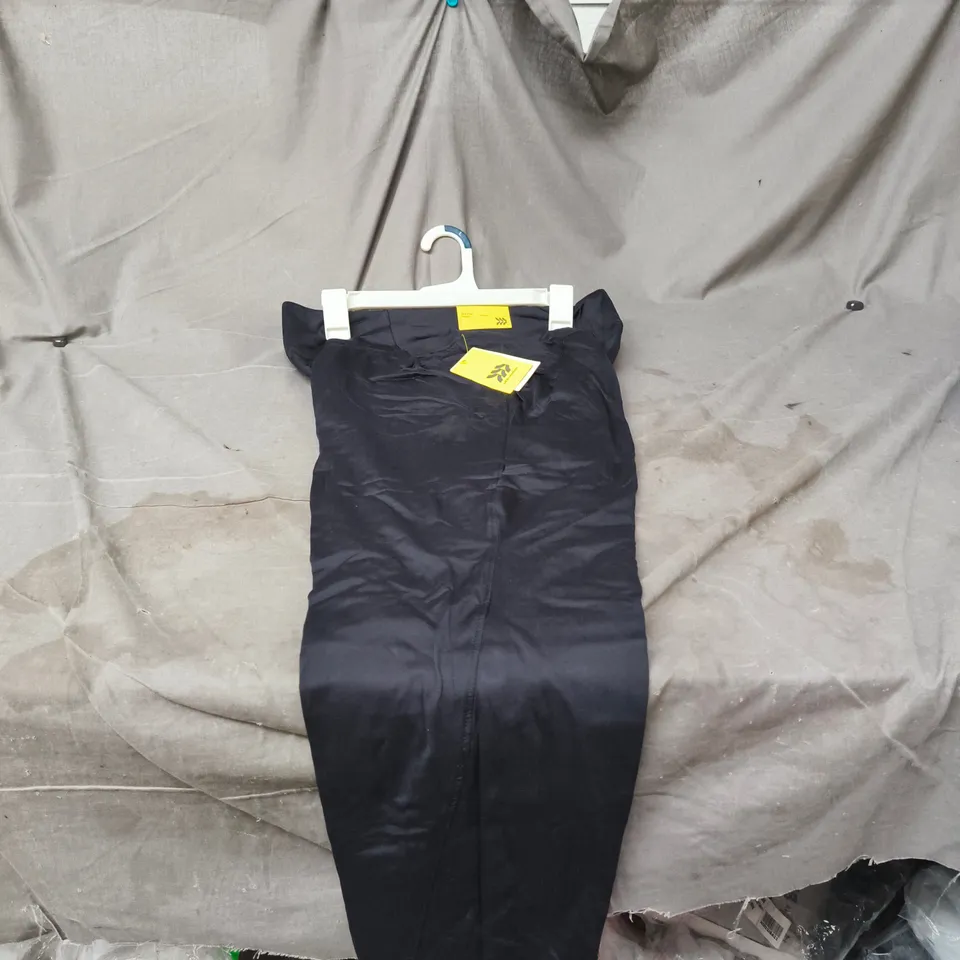 2 X ALL IN MOTION MID RISE JOGGERS BLACK SIZE LARGE WITH TAGS