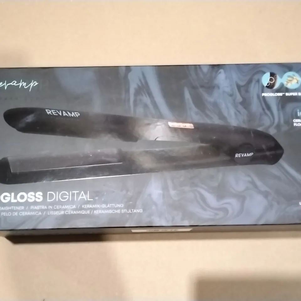 BOXED REVAMP PROGLOSS DIGITAL CERAMIC STRAIGHTENER ST-1000-GB