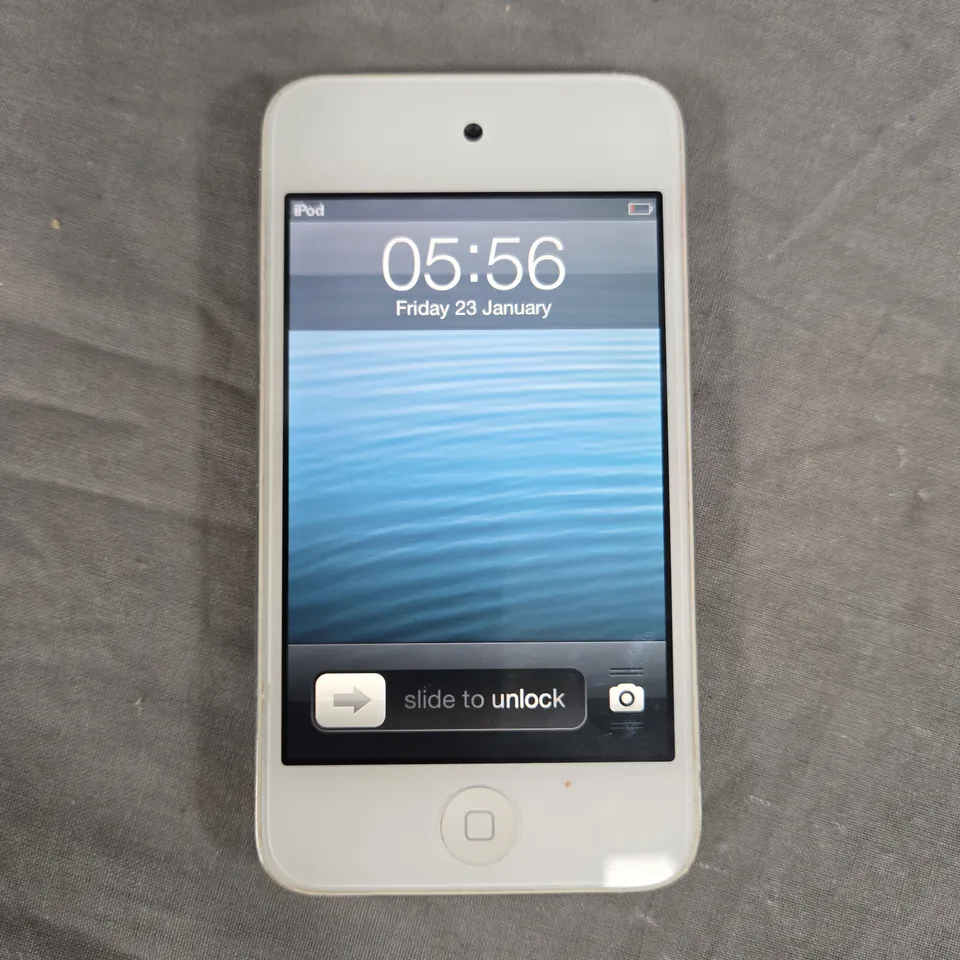 APPLE IPOD TOUCH 4TH GEN 