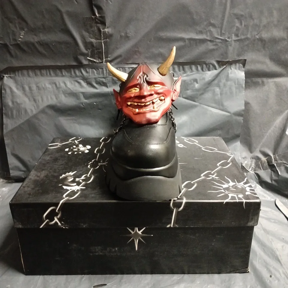KOI BLACK PLATFORM BOOTS WITH REMOVABLE DEMON MASK HEADS SIZE 8
