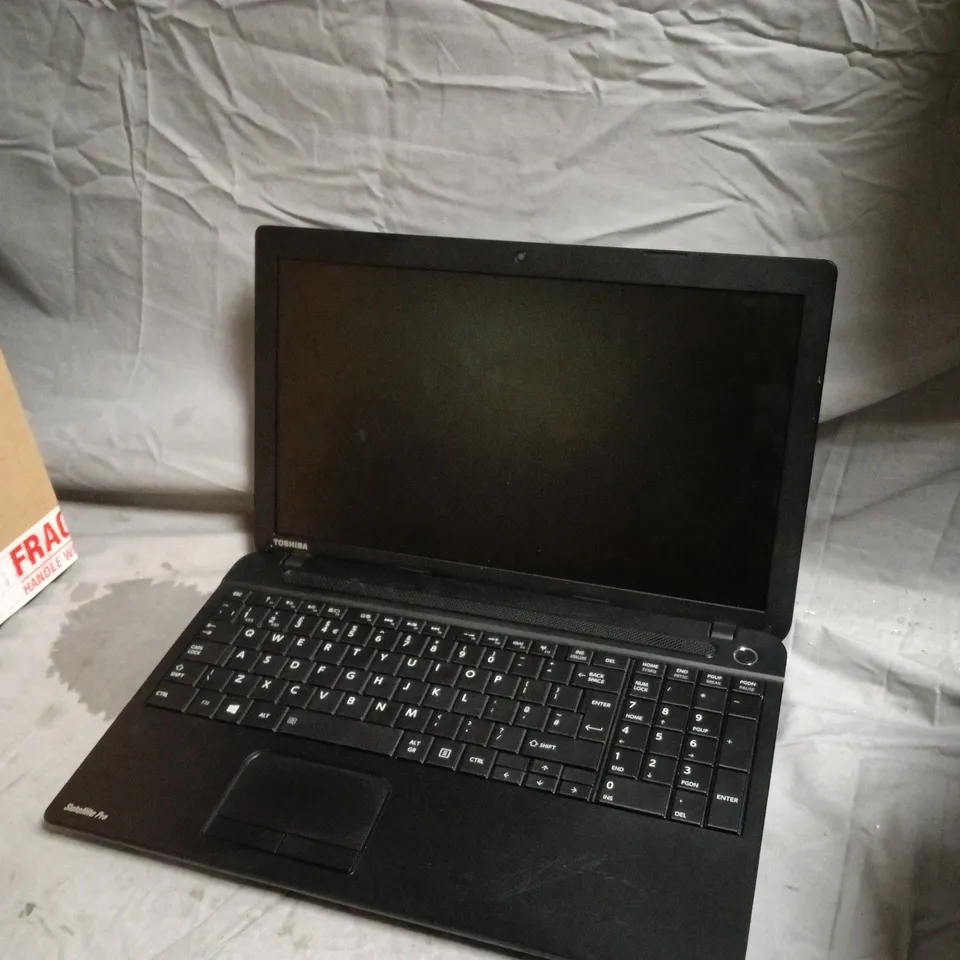 TOSHIBA SATELLITE PRO C50-A-1MX LAPTOP – BLACK