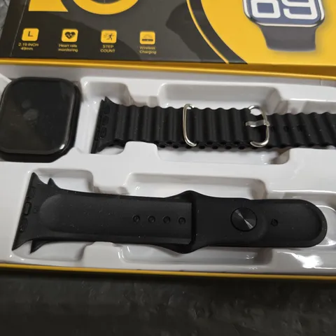 C900 PROMAX SMART WATCH – BLACK (BOXED)