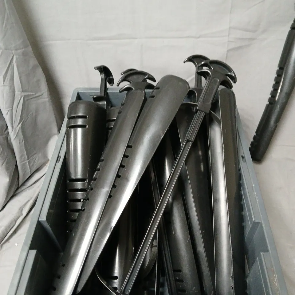 APPROXIMATELY 5 BOOT STORAGE ORGANISERS