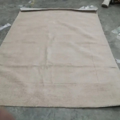 QUALITY DESIGNER AREA RUG - APPROXIMATELY 280X200CM