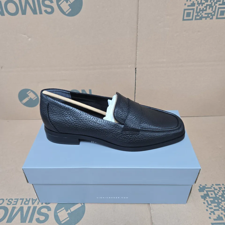 VIONIC MEN'S BLACK LEATHER LOAFERS – BOXED UK 6